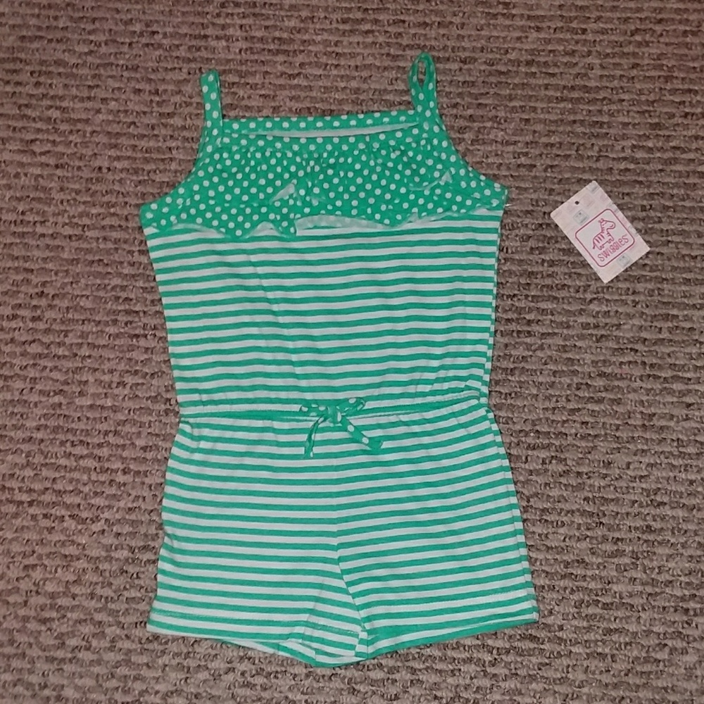 **NWT** Girls Romper